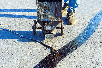 Effective-Crack -Sealing